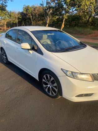 HONDA CIVIC 2.0 LXR 16V FLEX 4P AUTOMÁTICO HONDA CIVIC 2.0 LXR 16V FLEX 4P AUTOMÁTICO
